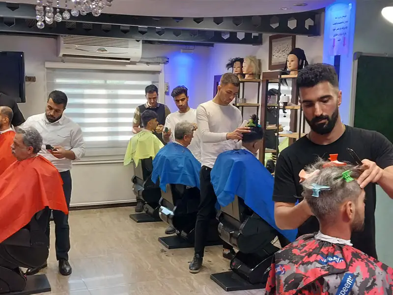 دوره مراقبت زیبایی مردانه درجه 1 (پیرایش و کوتاهی مو پیشرفته) 1 دوره پیرایش و کوتاهی مو مردانه پیشرفته